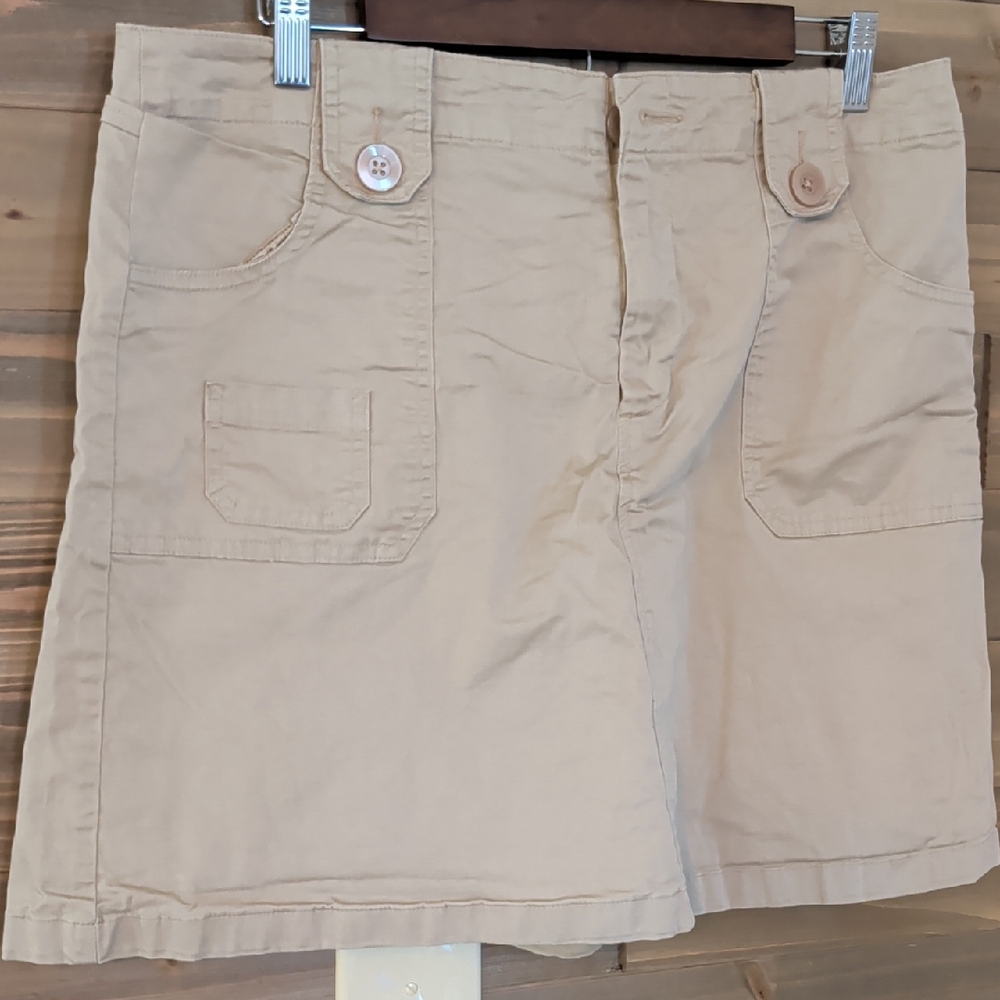 Beige Women's Casual Pocket Shorts